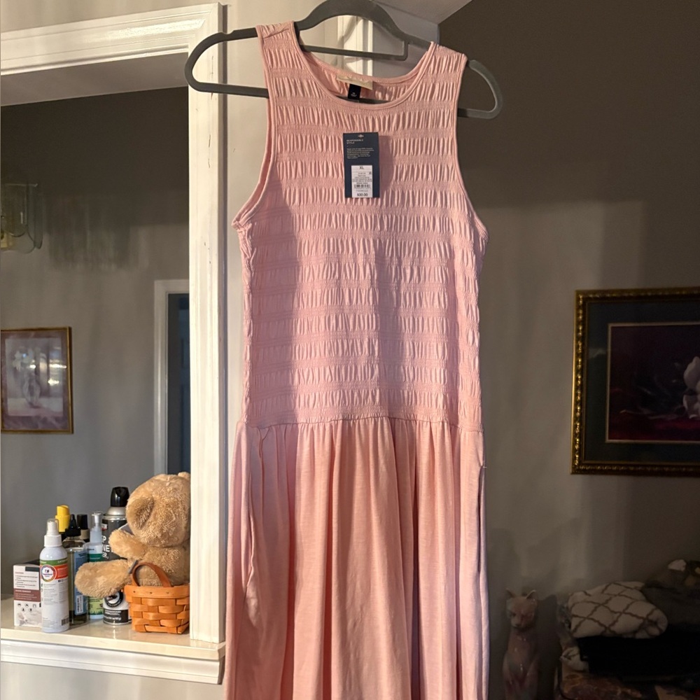 New Universal Thread Pink Sleeveless Dress